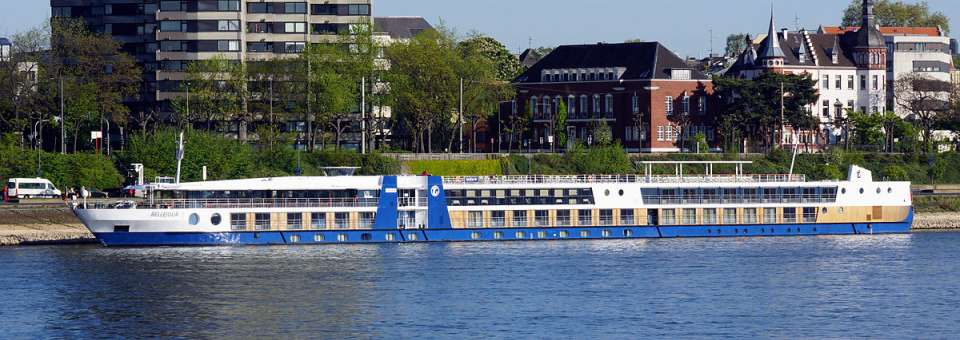 El MS Bellejour atracado en la rivera del río Rhin. CRUCEROS MS BELLEJOUR CRUCEMUNDO CRUCEROS FLUVIALES RHIN CRUCEROS FLUVIALES DANUBIO CRUCEROS FLUVIALES ALEMANIA CRUCEROS FLUVIALES AUSTRIA CRUCEROS FLUVIALES EN ESPAÑOL CRUCEROS CRUCEMUNDO CRUCEROS FLUVIALES CRUCEROS POR RIO CRUCEROS RIN CRUCEROS DANUBIO CRUCEROS RHIN DANUBE CRUISES RHINE CRUISES MS BELLEJOUR CRUISES CRUCEROS BELLEJOUR #Crucemundo #CrucerosFluviales #CrucerosRhin #CrucerosDanubio #CrucerosPaisesBajos #CrucerosenEspañol